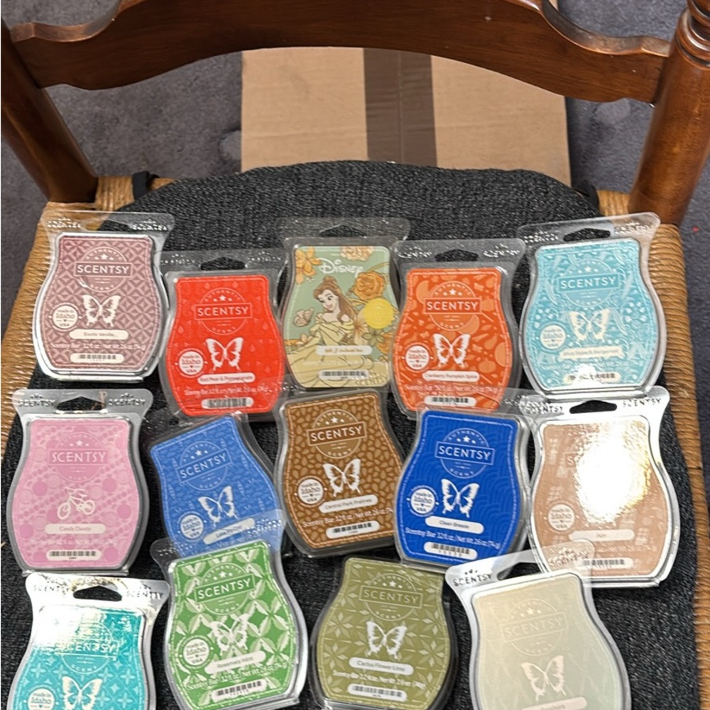 14 unused Scentsy Bars